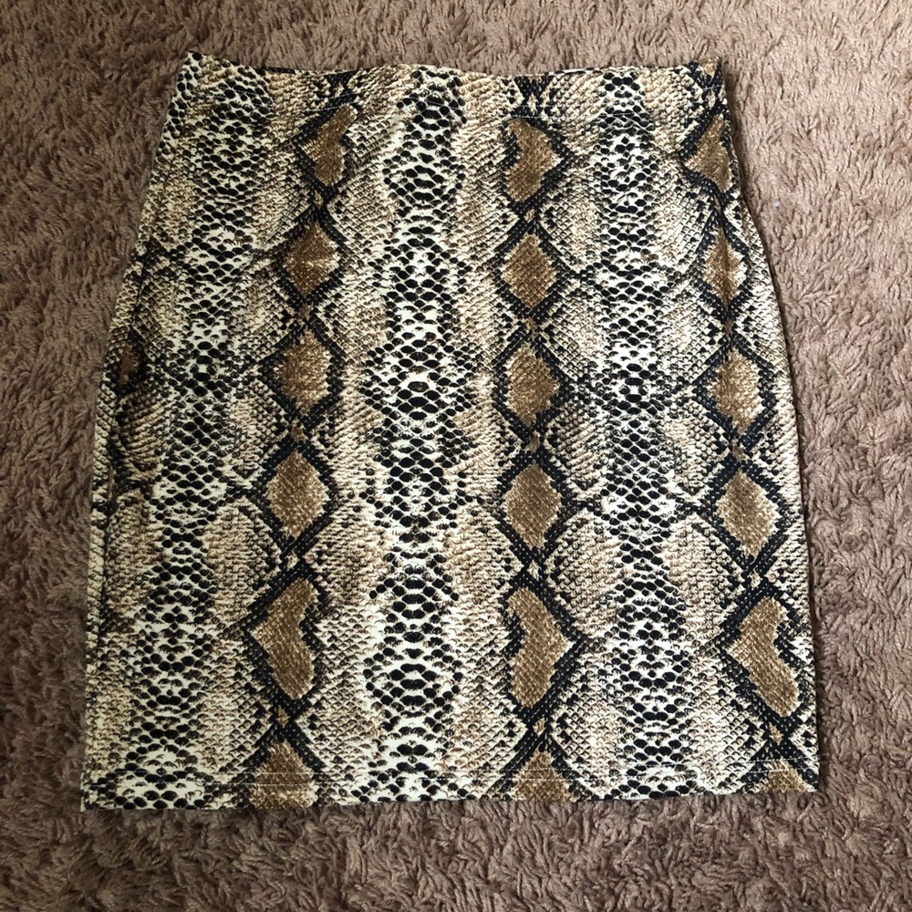 NWOT Snake Print Skirt